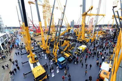 创新“超车”丨徐工起重机技术狂飙 铆焊加工前行不止