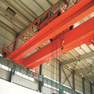 靖起制造 硬件与软件融合，引领智能起重机新时代